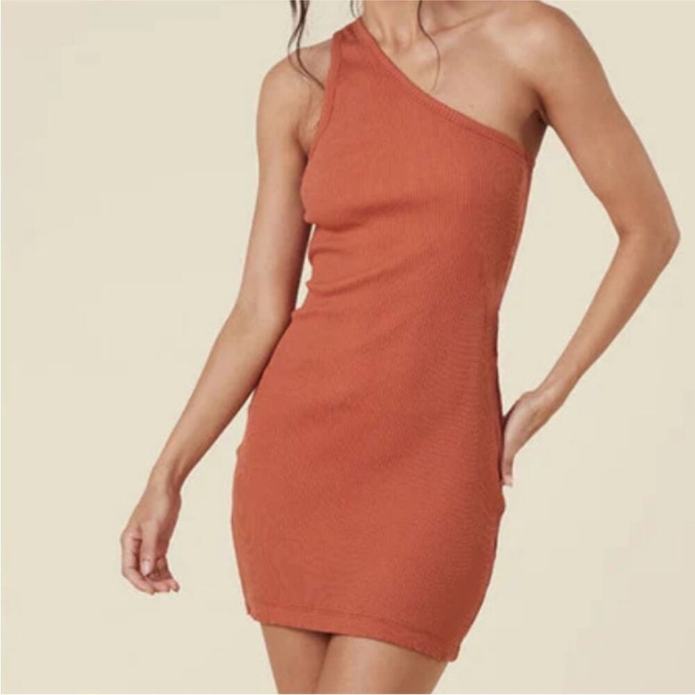 NWT House of Harlow 1960 Shoulder Ribbed Mini Dress Burnt Orange size Medium